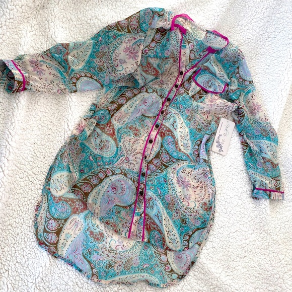 Nick & Mo Tops - New Nick and Mo Blouse